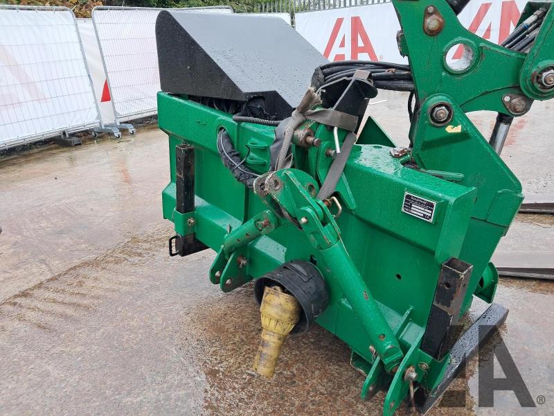 SPEARHEAD TWIGA PRO 700T REACH HATCHBACK