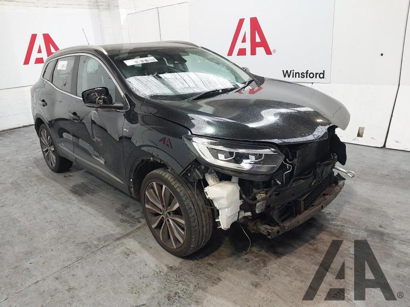 2017 RENAULT KADJAR SIGNATURE NAV DCI 1598cc TURBO DIESEL MANUAL 6 Speed 5 DOOR HATCHBACK