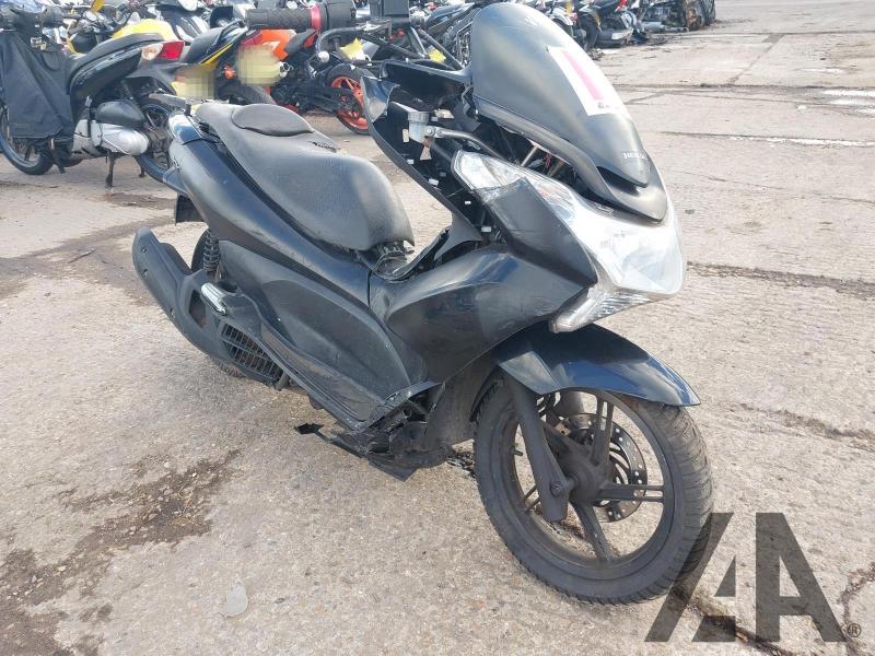 2012 HONDA WW (PCX) 125cc PETROL CVT SCOOTER
