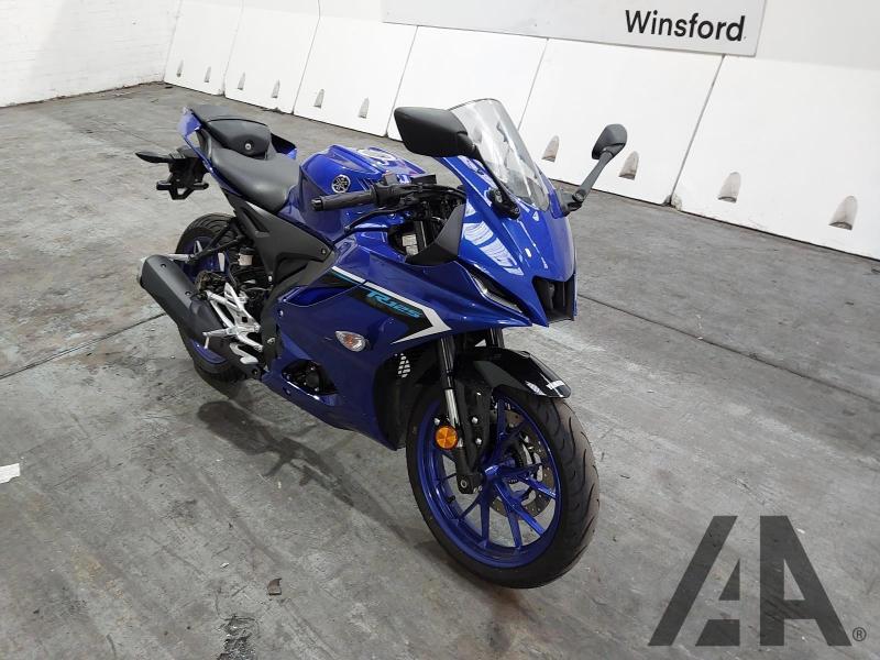 2025 YAMAHA R 125 125cc PETROL MANUAL SPORT