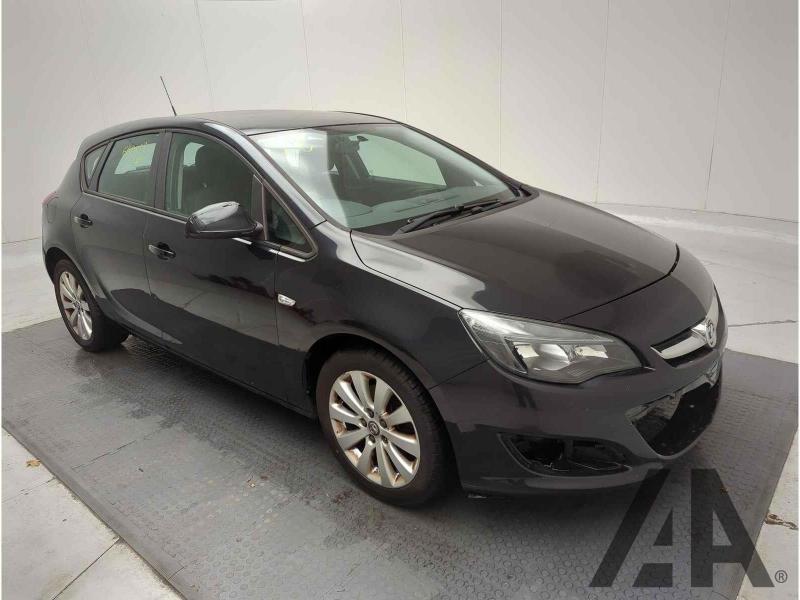 2014 VAUXHALL ASTRA DESIGN CDTI ECOFLEX S/S 1686cc TURBO DIESEL MANUAL 6 Speed 5 DOOR HATCHBACK