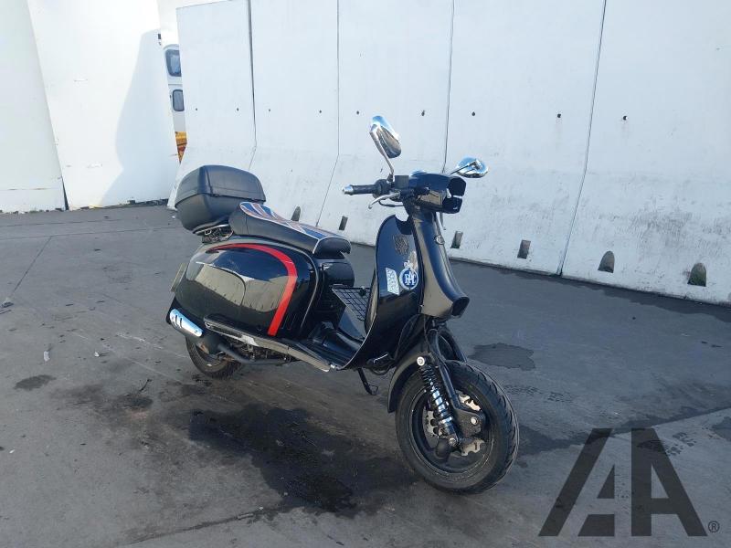 2018 ROYALOY GT 125i 125cc PETROL MOTORCYCLE
