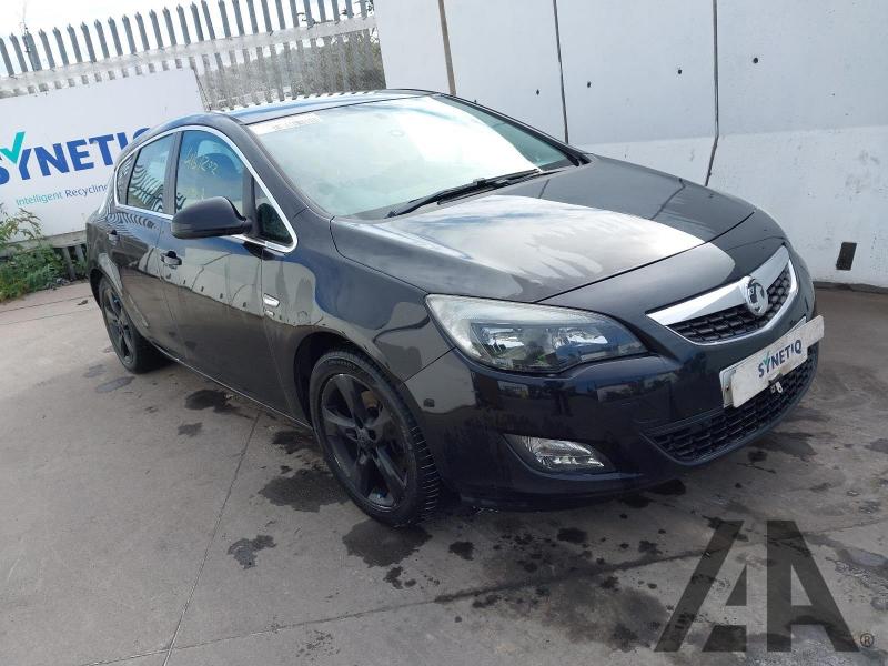 2011 VAUXHALL ASTRA SRI CDTI 1686cc TURBO DIESEL MANUAL 6 Speed 5 DOOR HATCHBACK