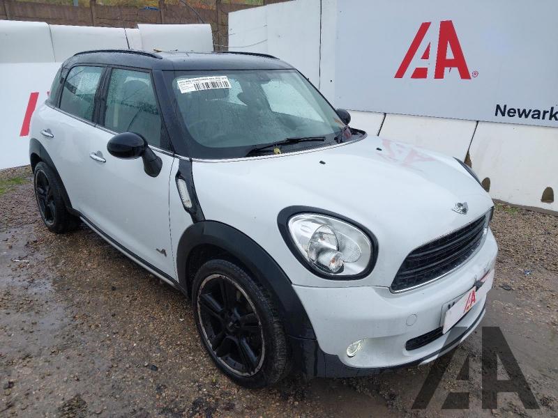 2015 MINI COUNTRYMAN COOPER D4 1598cc TURBO DIESEL MANUAL 6 Speed 5 DOOR HATCHBACK