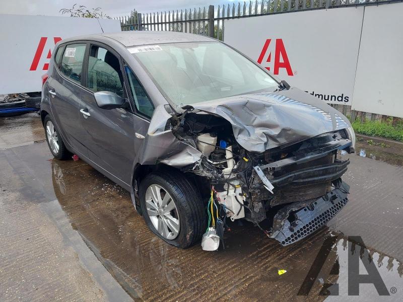 2013 FORD FIESTA ZETEC TDCI 1499cc TURBO DIESEL MANUAL 5 Speed 5 DOOR HATCHBACK