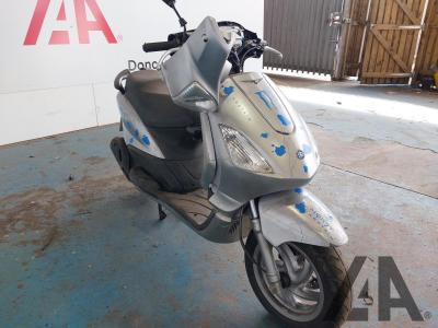 Image of 2014 PIAGGIO FLY ZIP 4T 96cc PETROL SCOOTER