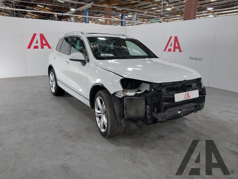 2017 VOLKSWAGEN TOUAREG V6 R-LINE PLUS TDI BLUEMOTION 2967cc TURBO DIESEL AUTOMATIC 8 Speed 5 DOOR ESTATE