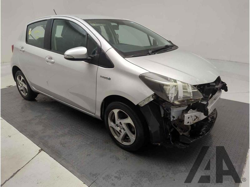 2015 TOYOTA YARIS HYBRID ICON 1497cc PETROL/ELECTRIC CVT 5 DOOR HATCHBACK