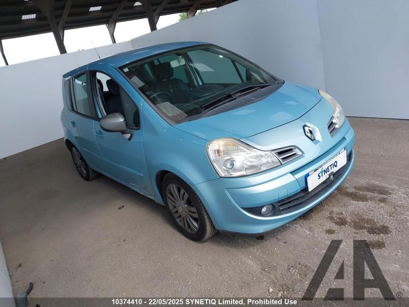 2011 RENAULT GRAND MODUS DYNAMIQUE VVT 1598cc PETROL AUTOMATIC 4 Speed 5 DOOR HATCHBACK