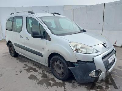 Image of 2012 PEUGEOT PARTNER TEPEE OUTDOOR HDI 1560cc TURBO DIESEL MANUAL 5 Speed 5 DOOR MPV