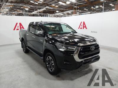 Image of 2022 TOYOTA HI-LUX INVINCIBLE 4WD D-4D DCB 2755cc TURBO DIESEL AUTOMATIC PICK UP