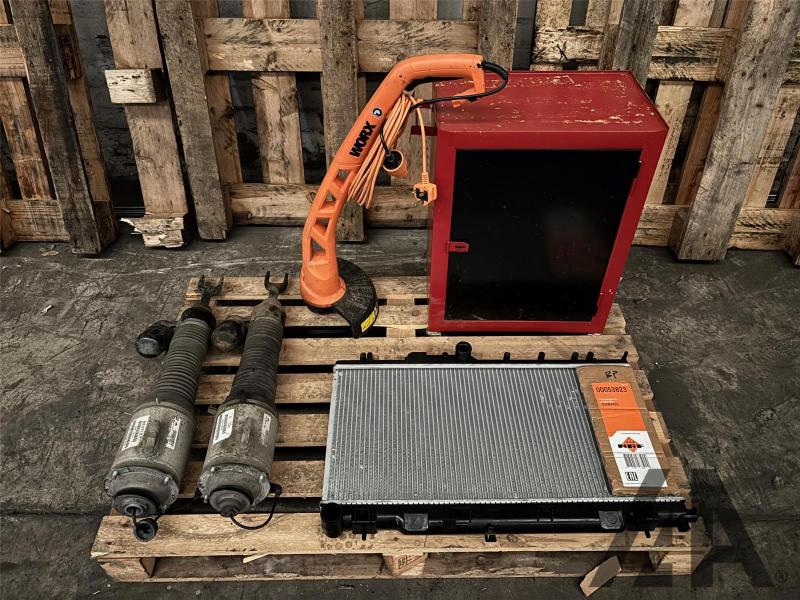 BENTLEY VOLKSWAGEN SUBARU PART ASSORTMENT - TOOLS