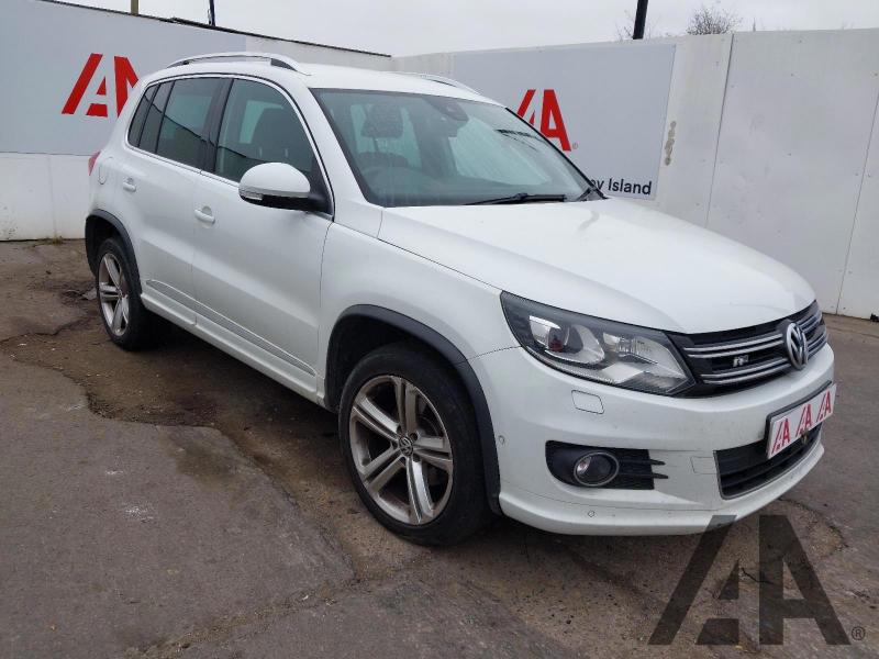 2015 VOLKSWAGEN TIGUAN R LINE TDI BLUEMOTION TECH 4MO 1968cc TURBO DIESEL SEMI AUTO 7 Speed 5 DOOR ESTATE