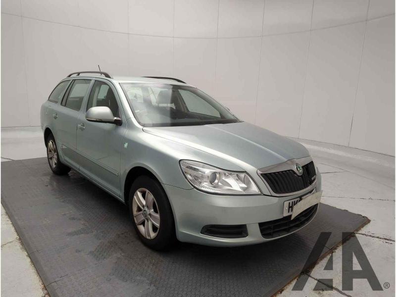 2013 SKODA OCTAVIA GREENLINE TDI CR 1598cc TURBO DIESEL MANUAL 5 Speed 5 DOOR ESTATE