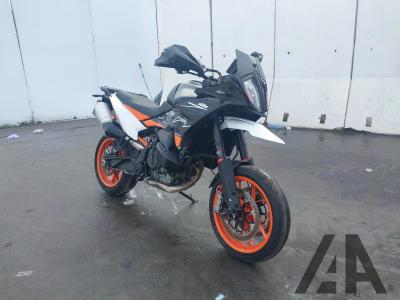 Image of 2024 KTM SMT 890 889cc PETROL MANUAL SPORT TOURER