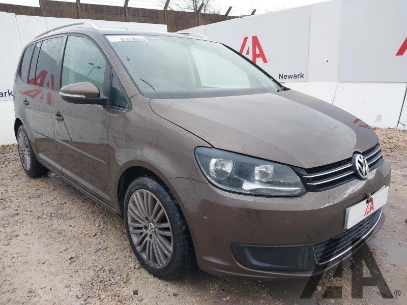 2011 VOLKSWAGEN TOURAN SE TDI BLUEMOTION TECHNOLOGY 1968cc TURBO DIESEL MANUAL 5 DOOR MPV