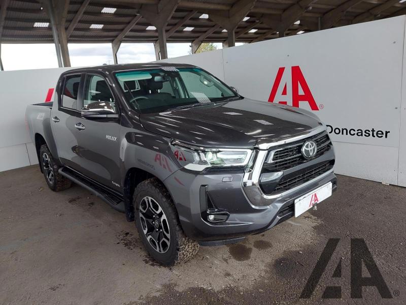2025 TOYOTA HI-LUX INVINCIBLE 4WD D-4D DCB 2393cc TURBO DIESEL MANUAL PICK UP