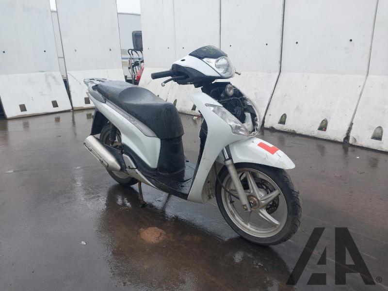 2012 HONDA SH 125cc PETROL CVT SCOOTER