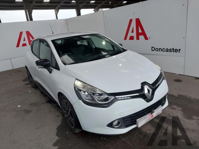 2015 RENAULT CLIO DYNAMIQUE MEDIANAV ENERGY DCI 1461cc TURBO DIESEL MANUAL 5 Speed 5 DOOR HATCHBACK