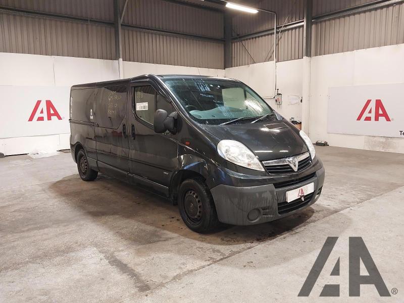 2013 VAUXHALL VIVARO COMBI CDTI LWB 1995cc TURBO DIESEL MANUAL 6 Speed 5 DOOR MPV