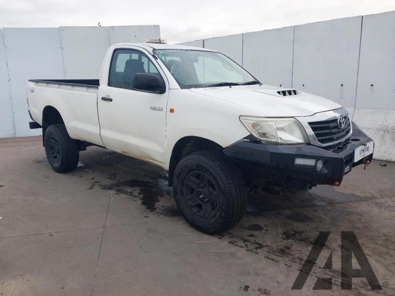 2013 TOYOTA HI-LUX HL2 4X4 D-4D S/C 2494cc TURBO DIESEL MANUAL PICK UP