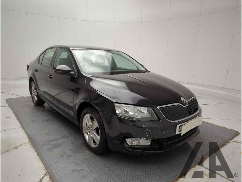 2015 SKODA OCTAVIA SE TSI 1197cc TURBO PETROL MANUAL 6 Speed 5 DOOR HATCHBACK