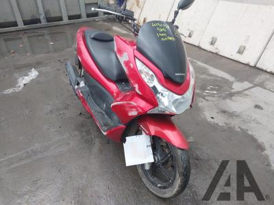 Image of 2013 HONDA WW (PCX) 125cc PETROL CVT SCOOTER