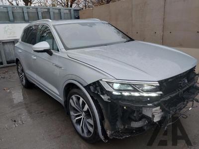 2020 VOLKSWAGEN TOUAREG V6 R-LINE TECH TDI