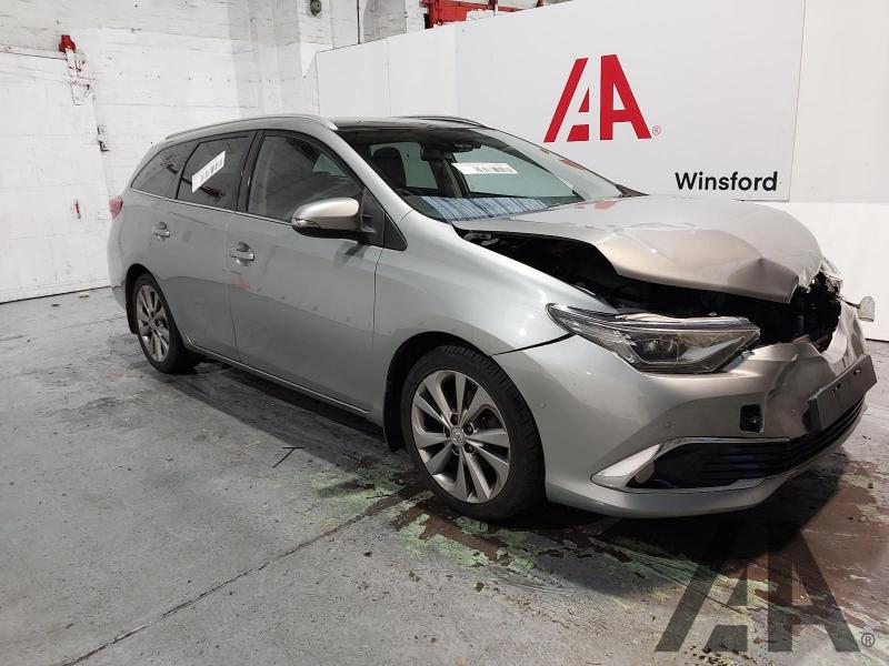 2015 TOYOTA AURIS D-4D EXCEL TOURING SPORTS TSS 1598cc TURBO DIESEL MANUAL 5 DOOR ESTATE