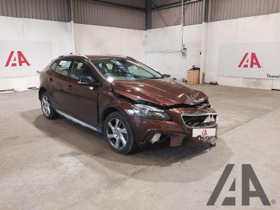 Image of 2016 VOLVO V40 D2 CROSS COUNTRY LUX NAV 1969cc TURBO DIESEL AUTOMATIC 6 Speed 5 DOOR HATCHBACK