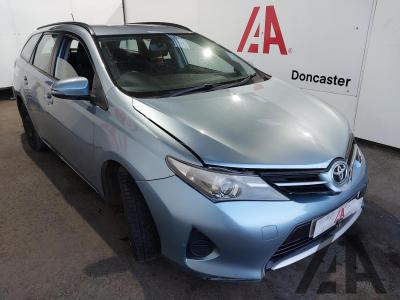 Image of 2013 TOYOTA AURIS ACTIVE D-4D 1364cc TURBO DIESEL MANUAL 5 DOOR ESTATE