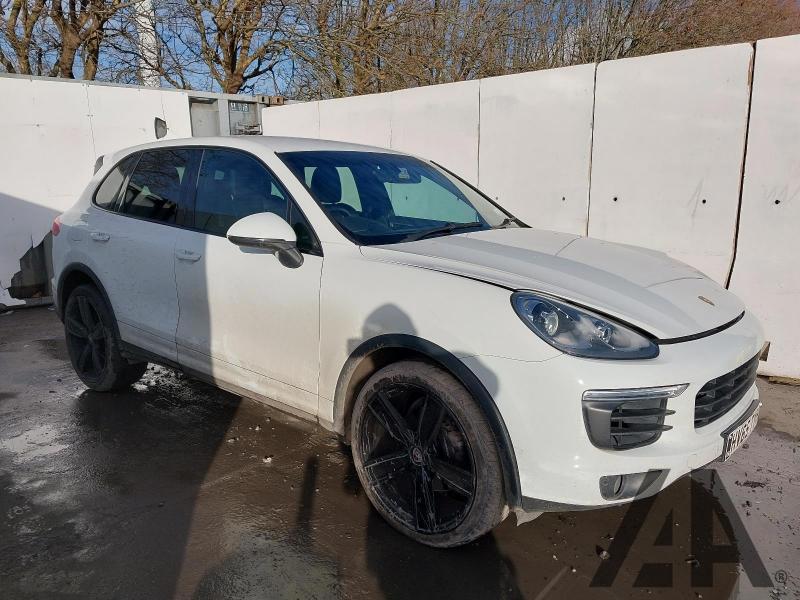 2015 PORSCHE CAYENNE D V6 TIPTRONIC S 2967cc TURBO DIESEL AUTOMATIC 8 Speed 5 DOOR ESTATE