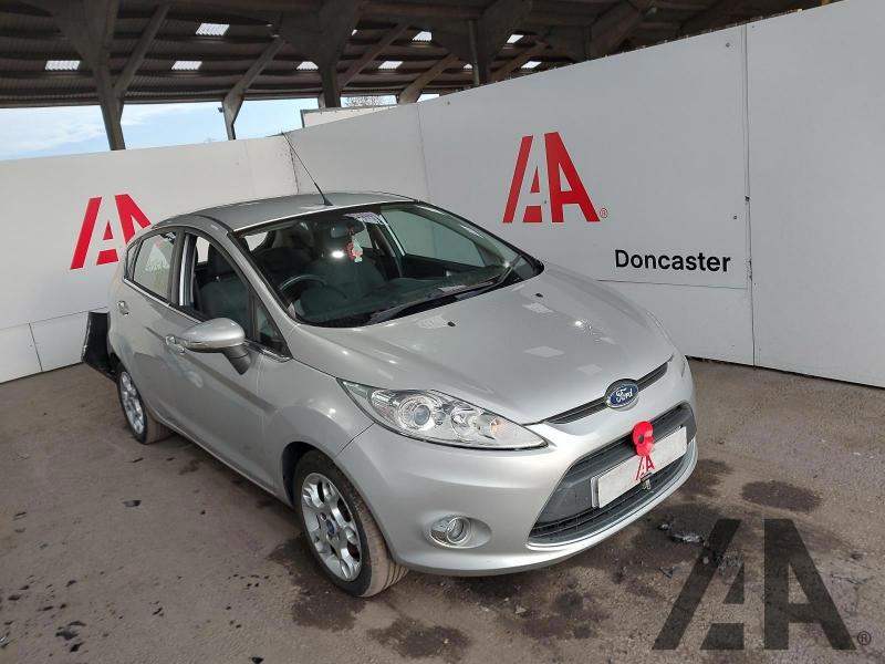 2012 FORD FIESTA ZETEC TDCI 1398cc TURBO DIESEL MANUAL 5 Speed 5 DOOR HATCHBACK