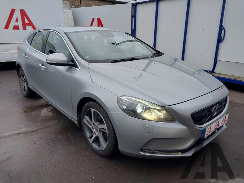 2015 VOLVO V40 D2 SE LUX NAV 1560cc TURBO DIESEL MANUAL 6 Speed 5 DOOR HATCHBACK