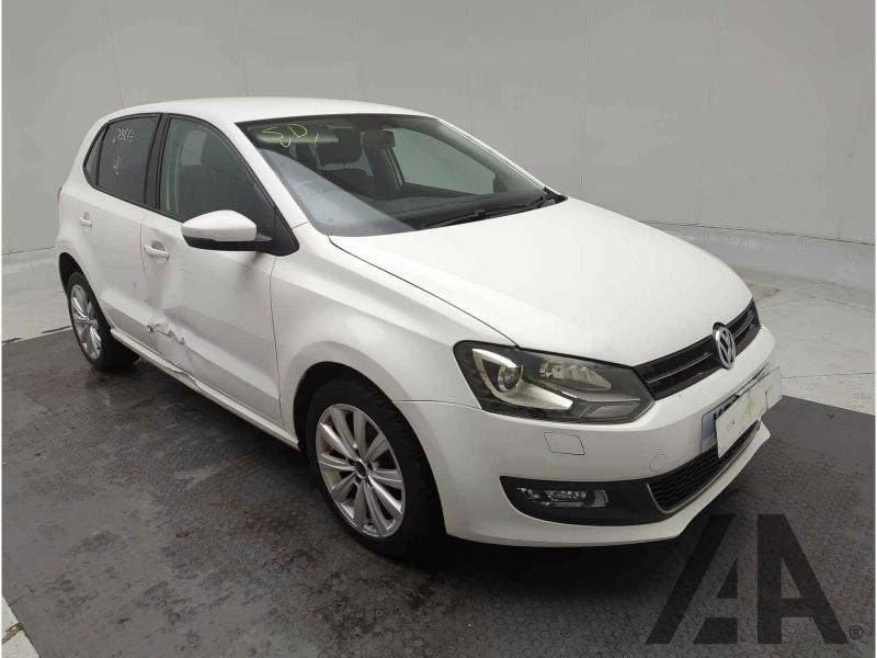 2012 VOLKSWAGEN POLO SEL DSG 1390cc PETROL SEMI AUTO 7 Speed 5 DOOR HATCHBACK