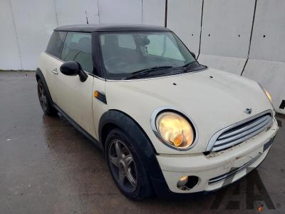 Image of 2009 MINI HATCH COOPER 1598cc PETROL MANUAL 6 Speed 3 DOOR HATCHBACK