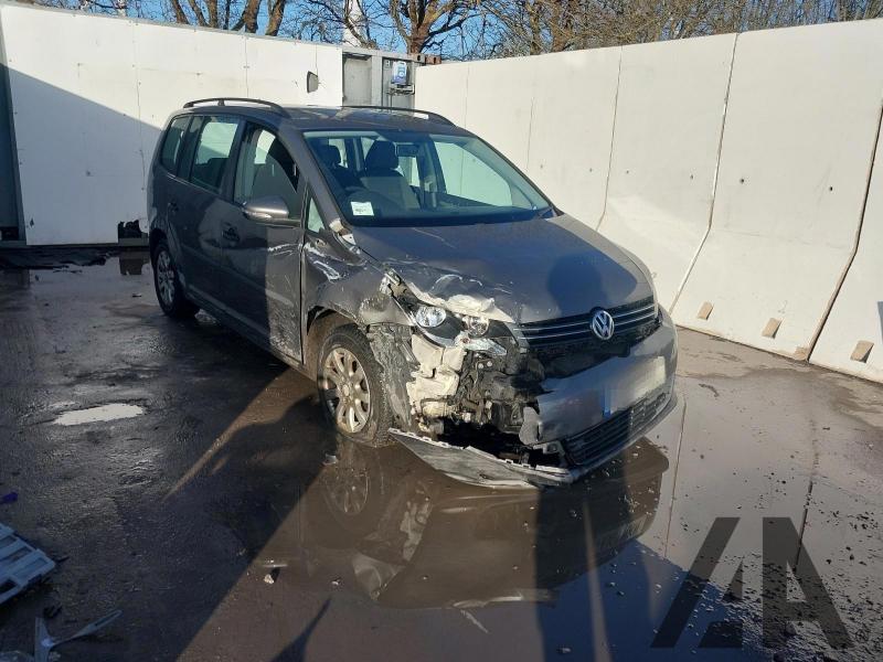 2011 VOLKSWAGEN TOURAN S TDI 1598cc TURBO DIESEL MANUAL 5 DOOR MPV