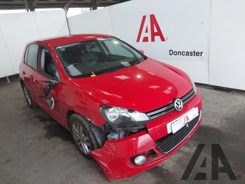 2011 VOLKSWAGEN GOLF GT TDI BLUEMOTION TECHNOLOGY 1968cc TURBO DIESEL MANUAL 6 Speed 5 DOOR HATCHBACK