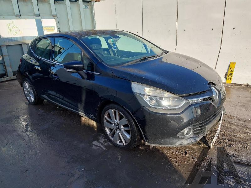 2015 RENAULT CLIO DYNAMIQUE S NAV DCI 1461cc TURBO DIESEL MANUAL 5 Speed 5 DOOR HATCHBACK