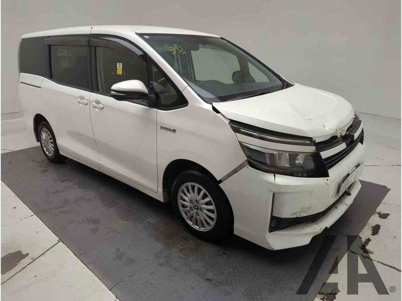 2014 TOYOTA VOXY/NOAH 1790cc PETROL/ELECTRIC AUTOMATIC MPV