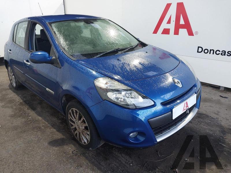 2010 RENAULT CLIO DYNAMIQUE TOMTOM DCI 1461cc TURBO DIESEL MANUAL 5 Speed 5 DOOR HATCHBACK