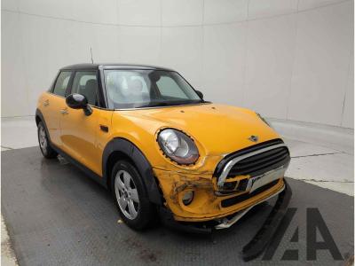 Image of 2015 MINI HATCH COOPER 1499cc TURBO PETROL AUTOMATIC 6 Speed 5 DOOR HATCHBACK