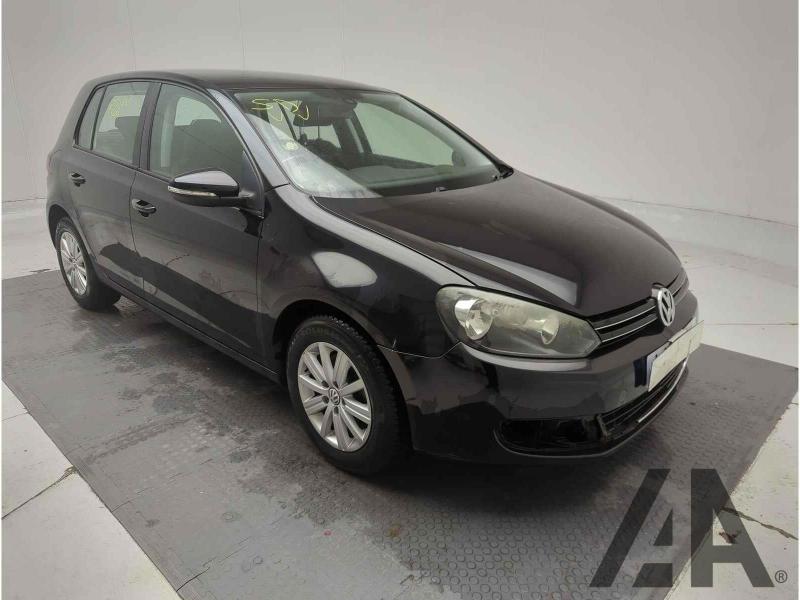 2013 VOLKSWAGEN GOLF 1190cc