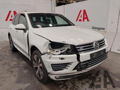 Image of 2015 VOLKSWAGEN TOUAREG V6 R-LINE TDI BLUEMOTION TECHN 2967cc TURBO DIESEL AUTOMATIC 8 Speed 5 DOOR ESTATE