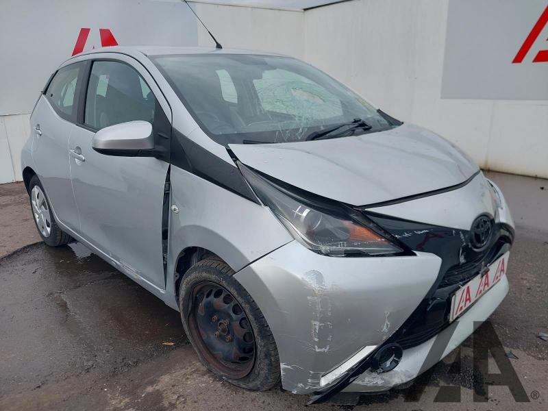 2015 TOYOTA AYGO VVT-I X-PLAY X-SHIFT 998cc PETROL MANUAL 5 DOOR HATCHBACK