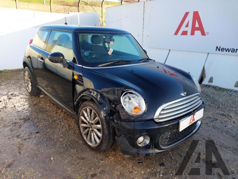 2011 MINI HATCH COOPER D 1598cc TURBO DIESEL MANUAL 6 Speed 3 DOOR HATCHBACK