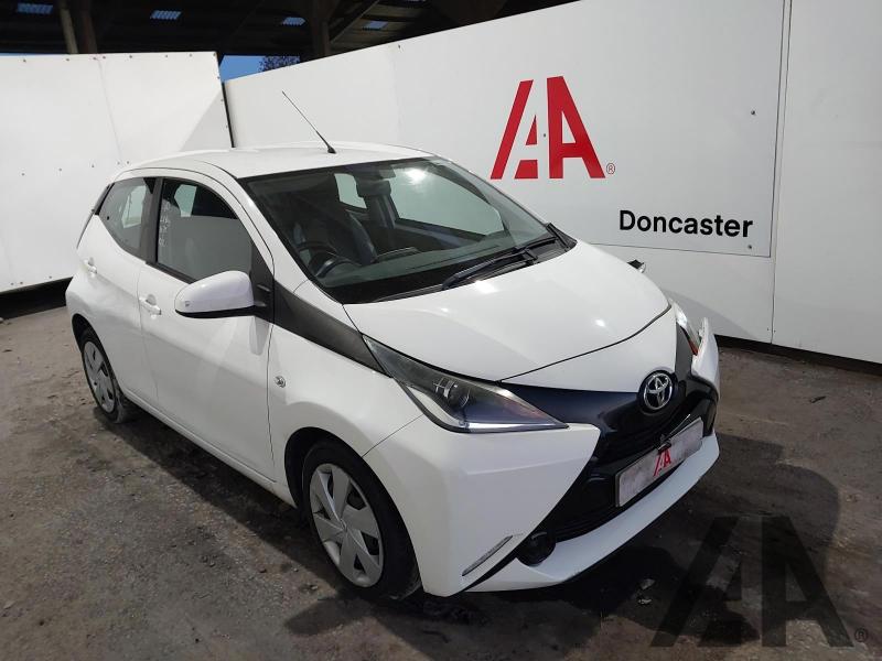 2016 TOYOTA AYGO VVT-I X-PLAY 998cc PETROL MANUAL 5 DOOR HATCHBACK