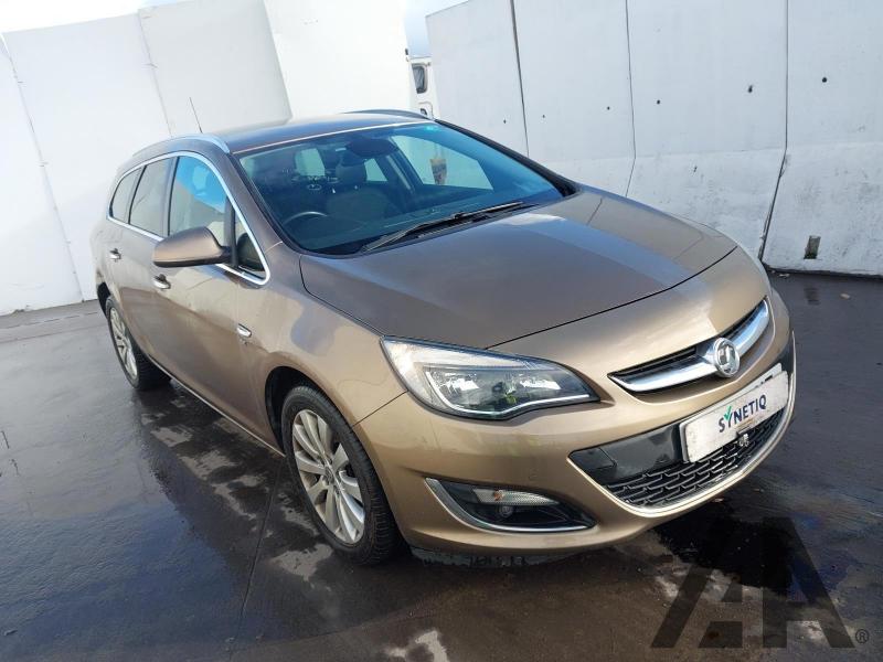 2013 VAUXHALL ASTRA SE CDTI S/S 1956cc TURBO DIESEL MANUAL 6 Speed 5 DOOR ESTATE