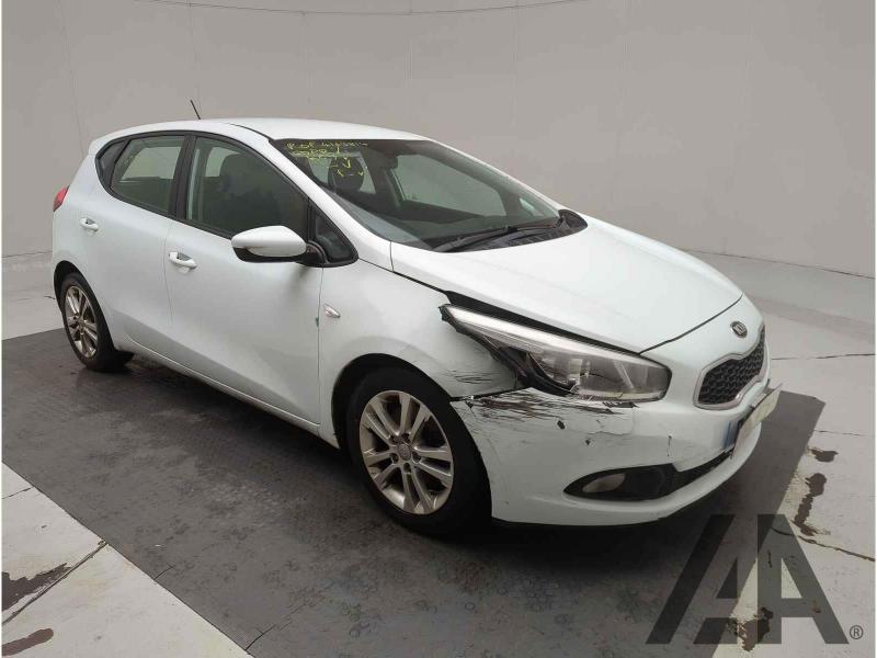 2014 KIA CEED CRDI VR7 1396cc TURBO DIESEL MANUAL 6 Speed 5 DOOR HATCHBACK