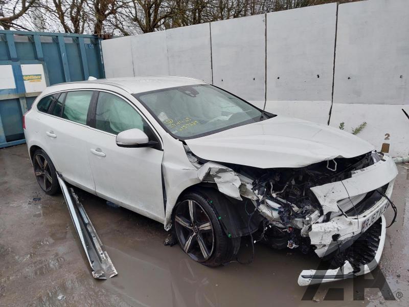 2018 VOLVO V60 D4 R-DESIGN LUX NAV 1969cc TURBO DIESEL MANUAL 5 DOOR ESTATE